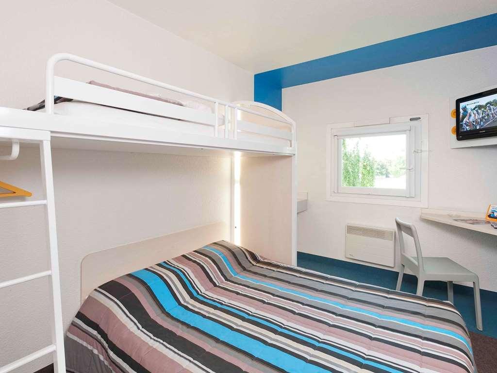 Hotelf1 Paris Porte De Montreuil Bagnolet Ngoại thất bức ảnh