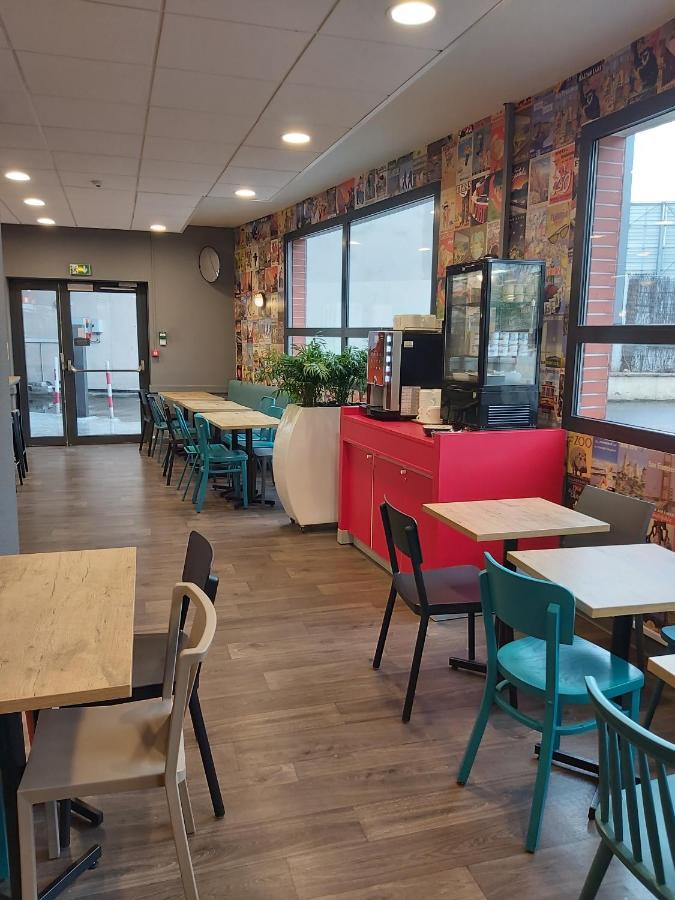 Hotelf1 Paris Porte De Montreuil Bagnolet Ngoại thất bức ảnh