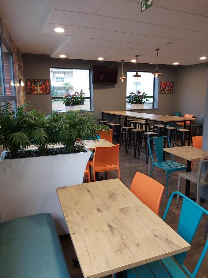 Hotelf1 Paris Porte De Montreuil Bagnolet Ngoại thất bức ảnh