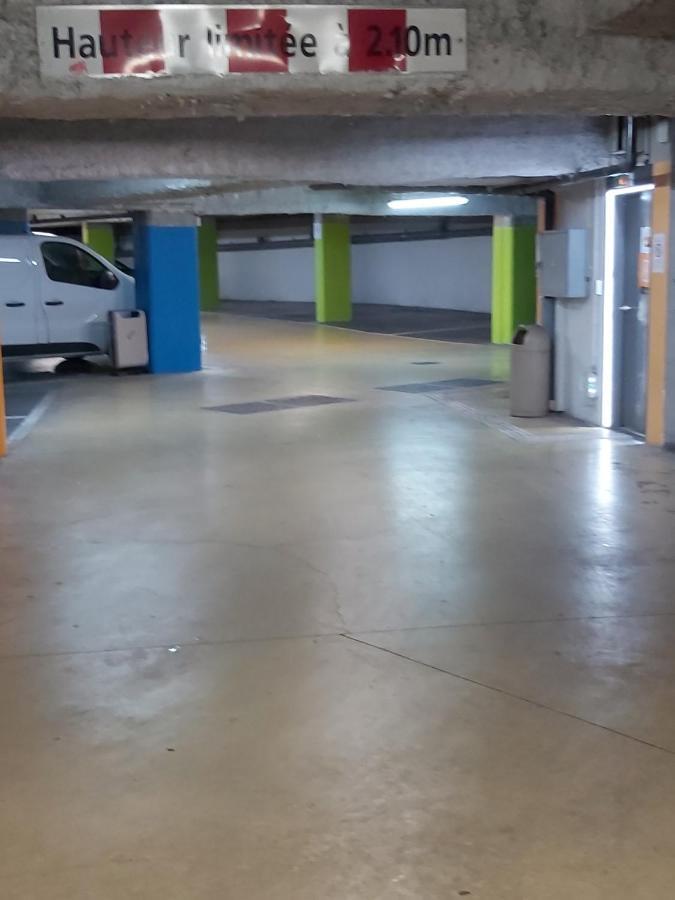Hotelf1 Paris Porte De Montreuil Bagnolet Ngoại thất bức ảnh